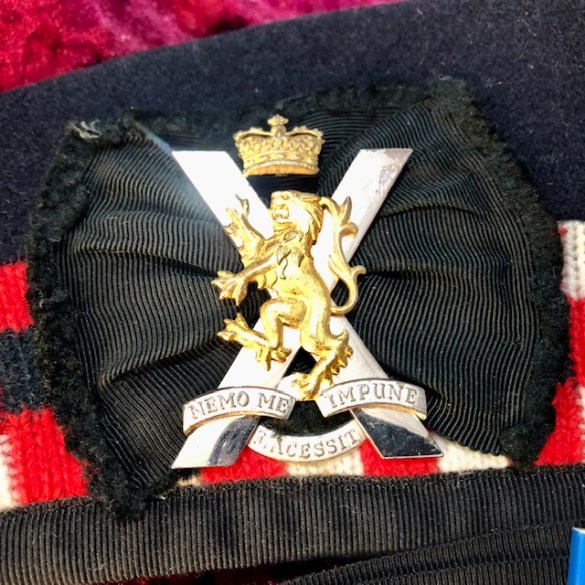 The Royal Regiment of Scotland Glengarry Cap and Book 2